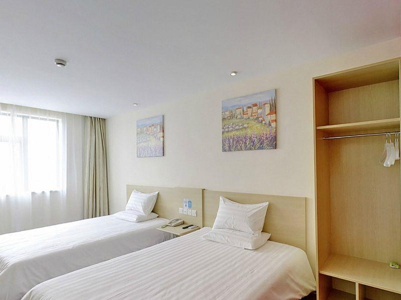 Hotel Hanting Express Jinqiao International Sqaure Branch